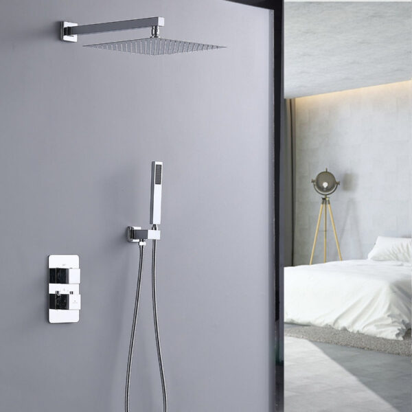 Kit de douche encastré thermostatique chromé avec pommeau carré 30cm corps laiton