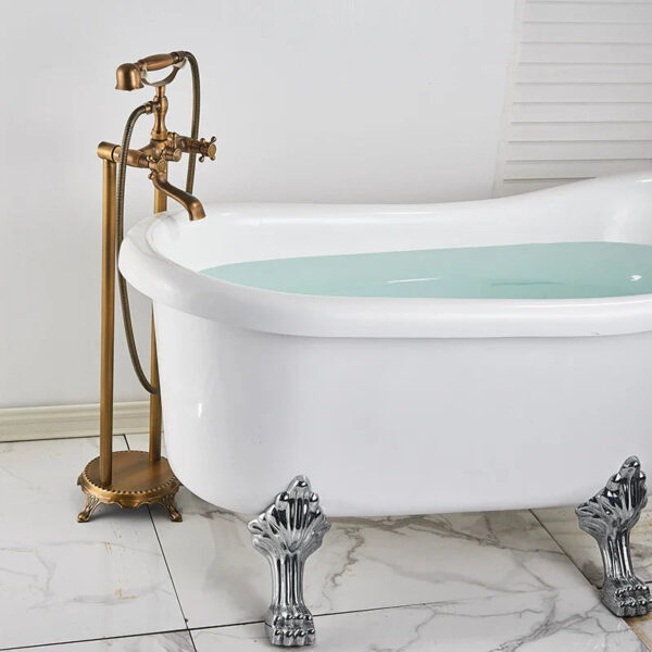 Mitigeur baignoire îlot design moderne