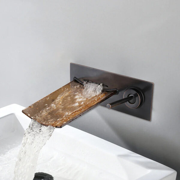 Robinet mitigeur encastré cascade design contemporain